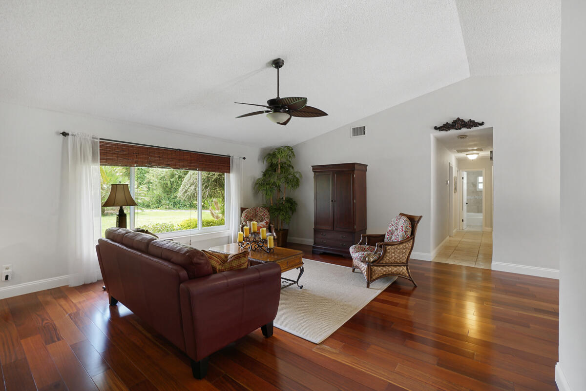 2122 Southwest Perry Terrace Stuart, FL 34997 - Photo 21 of 37 DSC05517