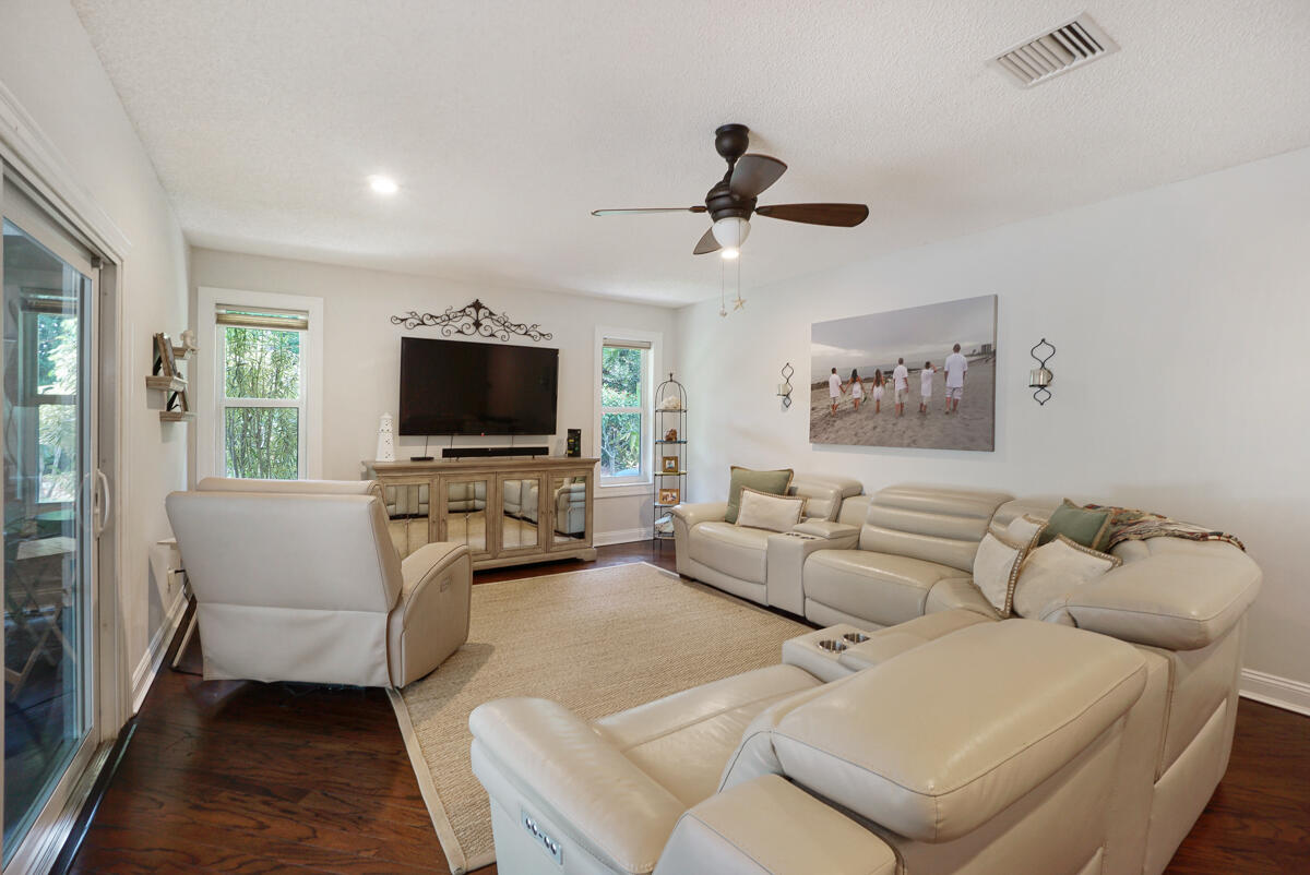 2122 Southwest Perry Terrace Stuart, FL 34997 - Photo 25 of 37 DSC05491