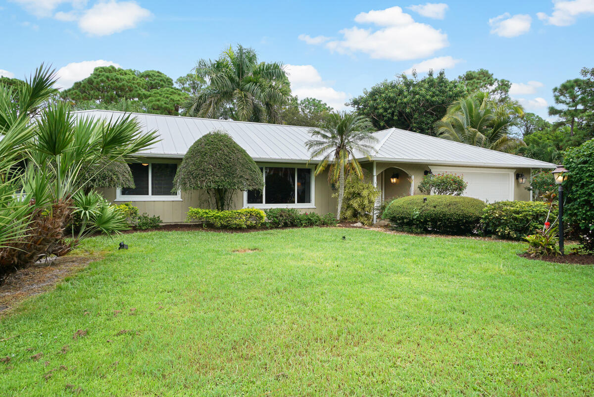2122 Southwest Perry Terrace Stuart, FL 34997 - Photo 3 of 37 DSC05658