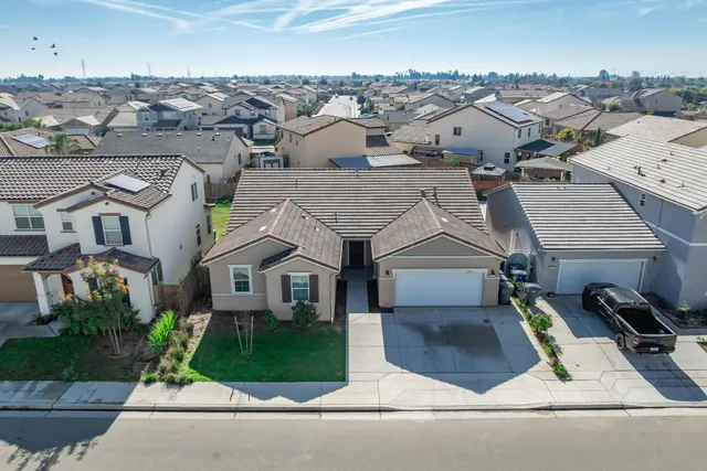 $485,900 | 6433 West Acacia Avenue, Fresno, CA 93723