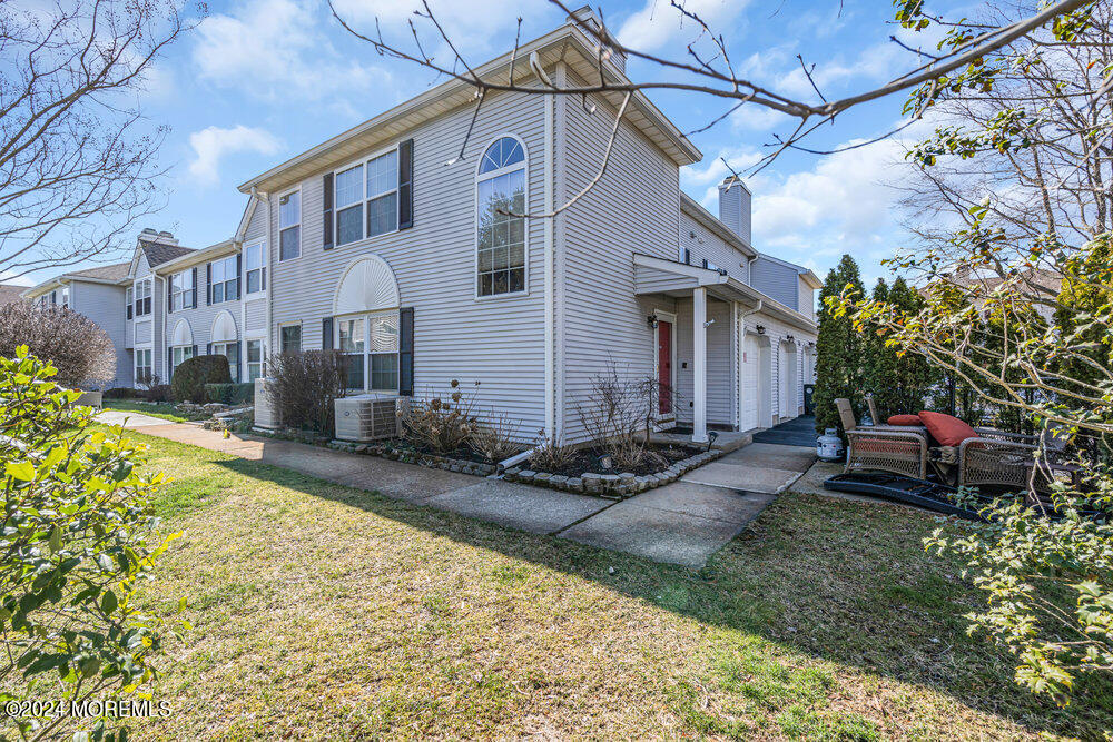 10 Racquet Road Belmar, NJ 07719 - Photo 4 of 23 End Unit