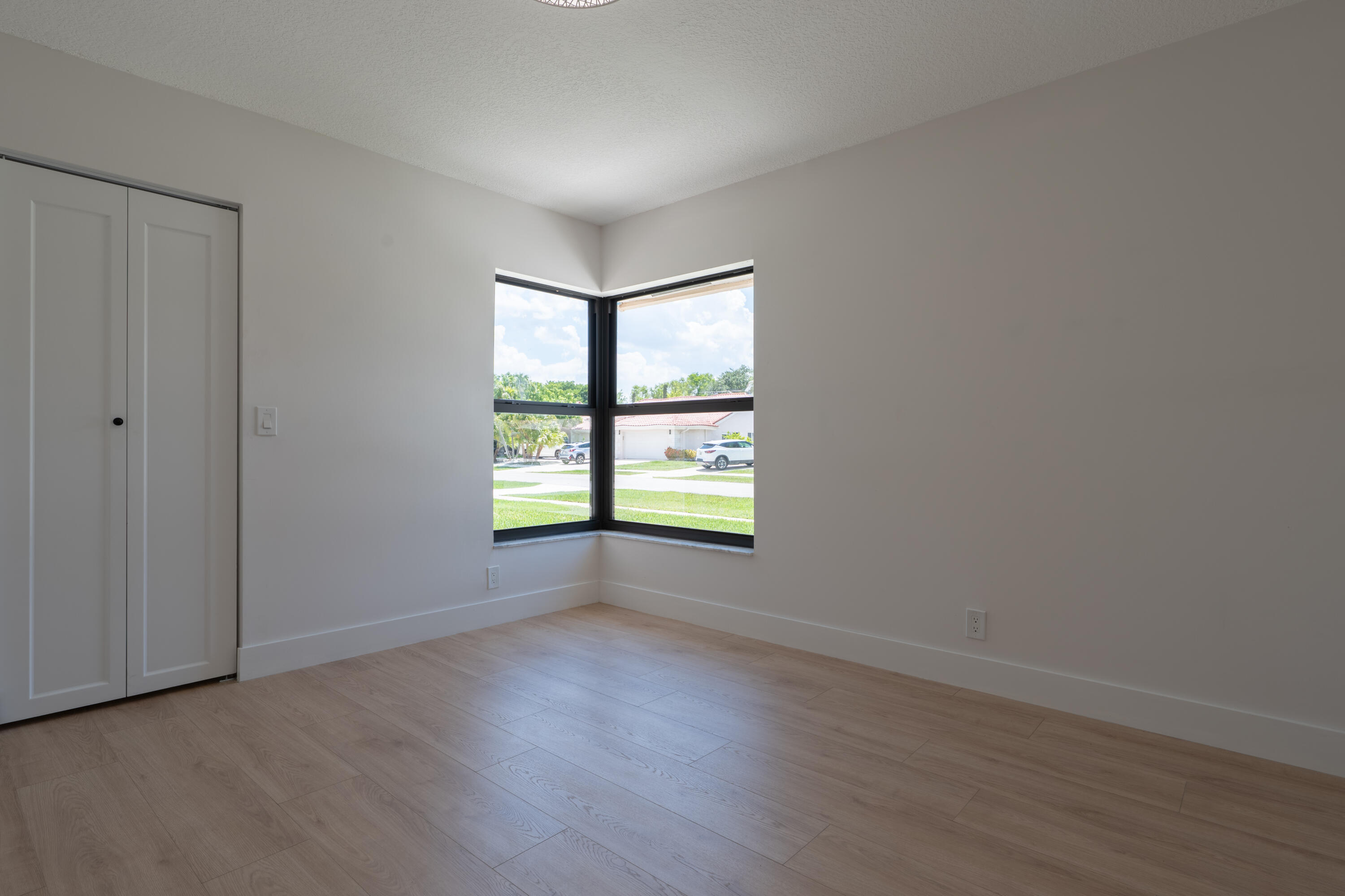 11741 Island Lakes Lane Boca Raton, FL 33498 - Photo 31 of 57 11741 Island Lakes Ln_31