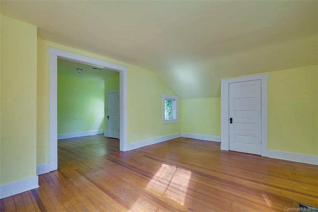 705 Probart Street Brevard, NC 28712 - Photo 13 of 20 Gallery Image 13