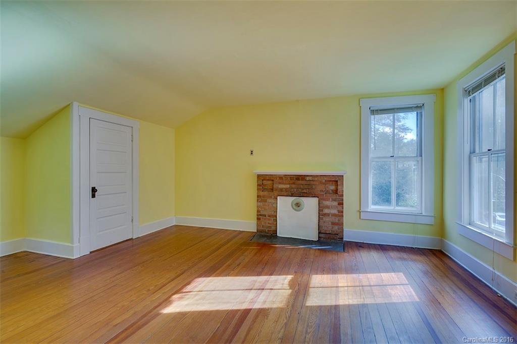 705 Probart Street Brevard, NC 28712 - Photo 14 of 20 Gallery Image 14