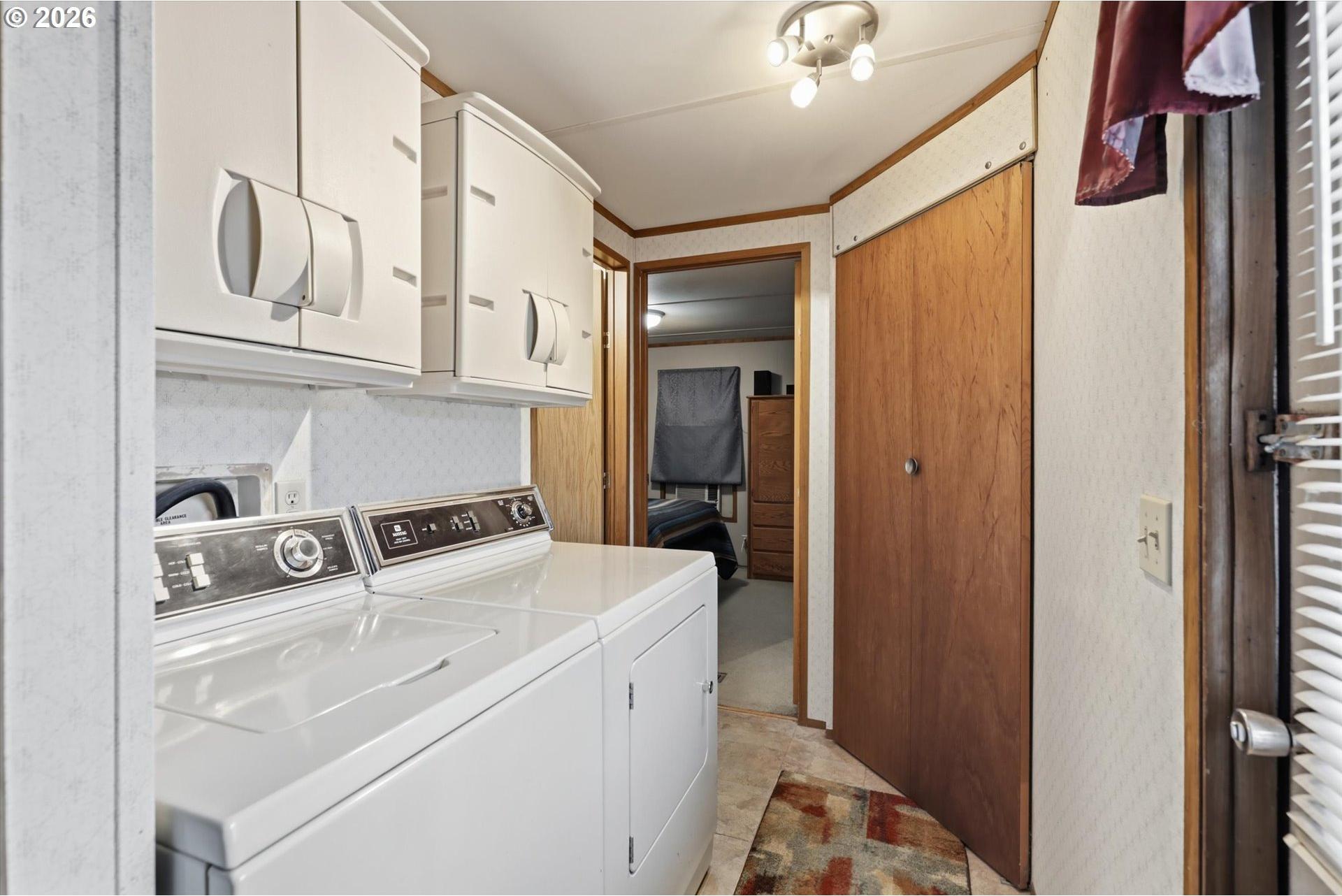 1901 Southeast Minter Bridge Road, Unit 100 Hillsboro, OR 97123 - Photo 19 of 29 Gallery Image 19