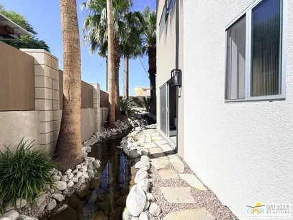$599,000 | 588 East San Lorenzo Road, Unit 104, Palm Springs, CA 92264