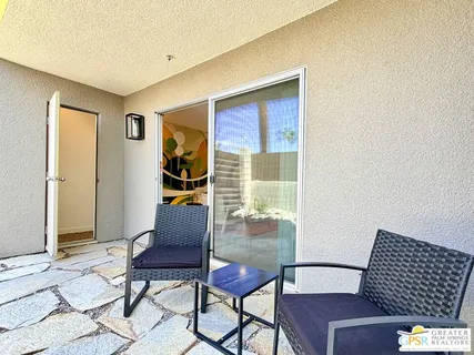 $599,000 | 588 East San Lorenzo Road, Unit 104, Palm Springs, CA 92264