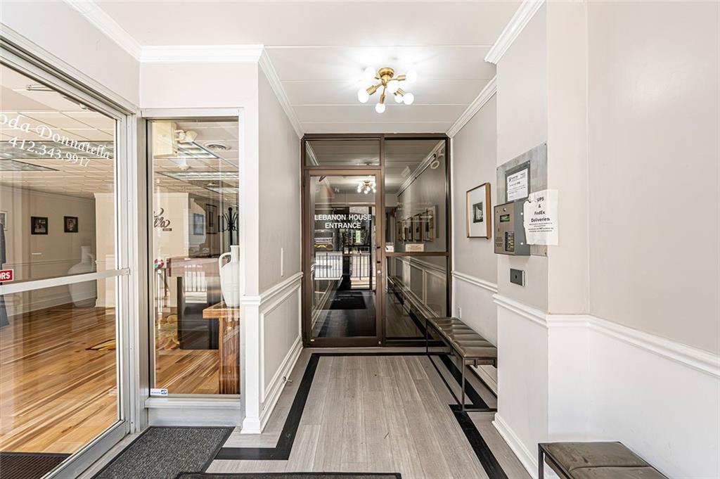 520 Washington Road, Unit 501 Pittsburgh, PA 15228 - Photo 6 of 27 FRONT ENTRANCE - SECURE ACCESS