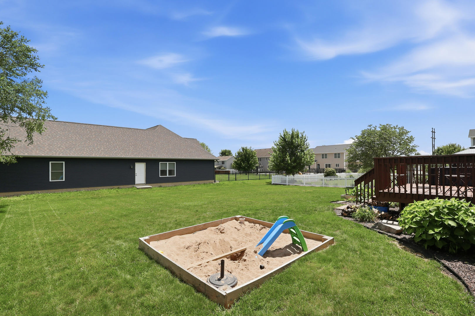 6015 Spring Street Davenport, IA 52807 - Photo 6 of 9