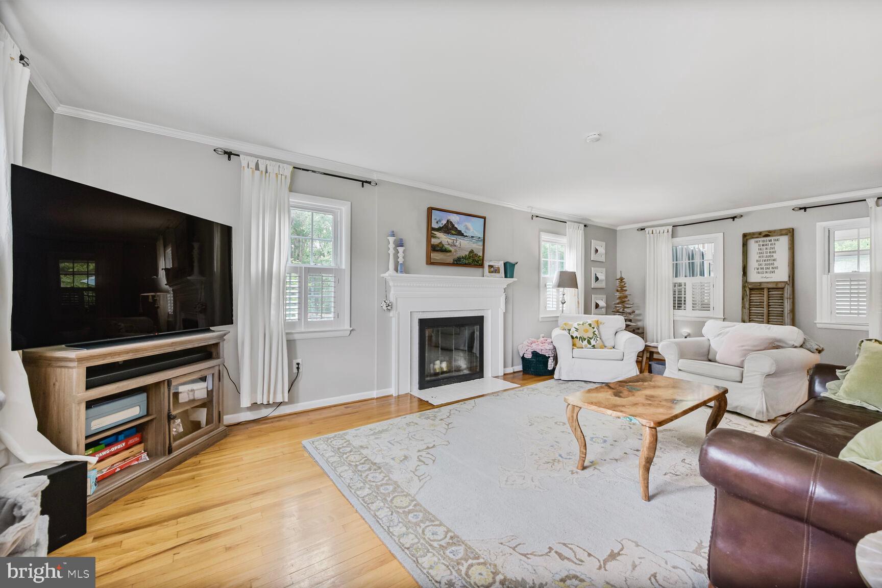 7611 Kingsbury Road Alexandria, VA 22315 - Photo 5 of 57