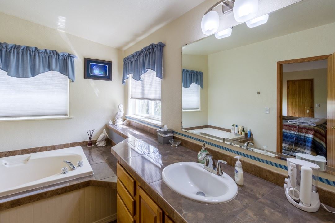 3705 West Oregon Road Deer Park, WA 99006 - Photo 15 of 20