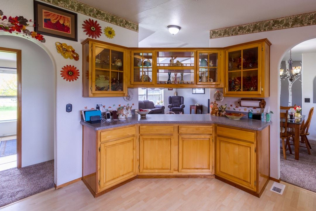 3705 West Oregon Road Deer Park, WA 99006 - Photo 3 of 20