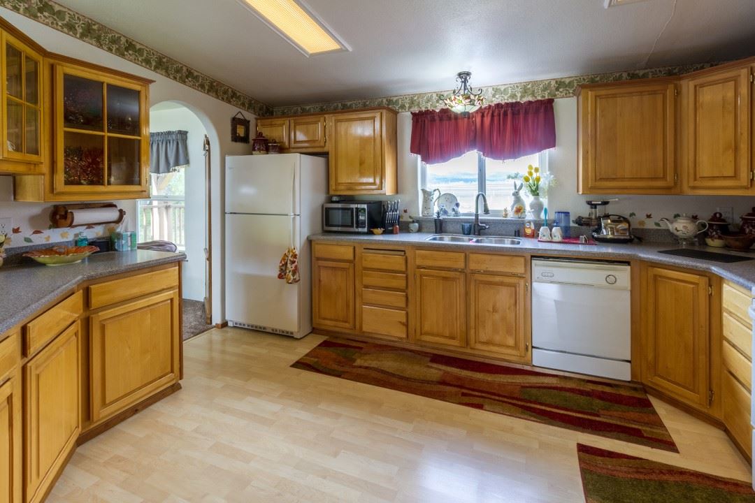 3705 West Oregon Road Deer Park, WA 99006 - Photo 4 of 20