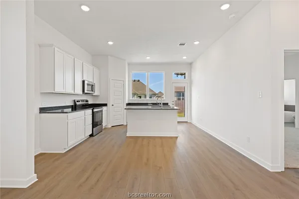 $299,900 | 10631 Burgundy Berry Way, Bryan, TX 77845