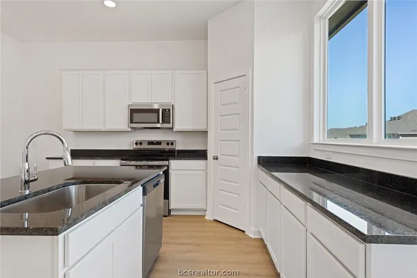 $299,900 | 10631 Burgundy Berry Way, Bryan, TX 77845