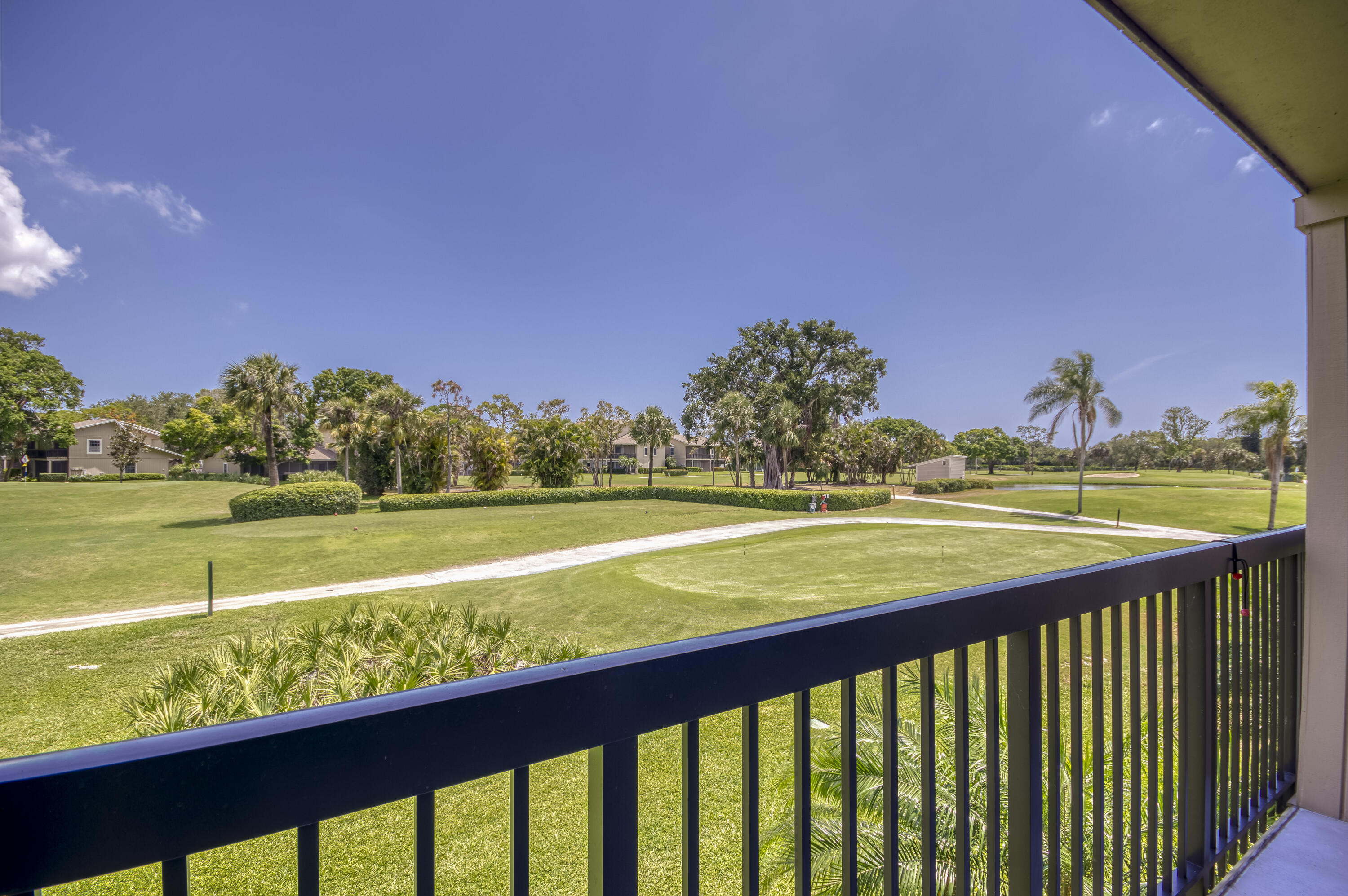 9239 Southeast Riverfront Terrace, Unit D Jupiter, FL 33469 - Photo 3 of 33 IMG-13