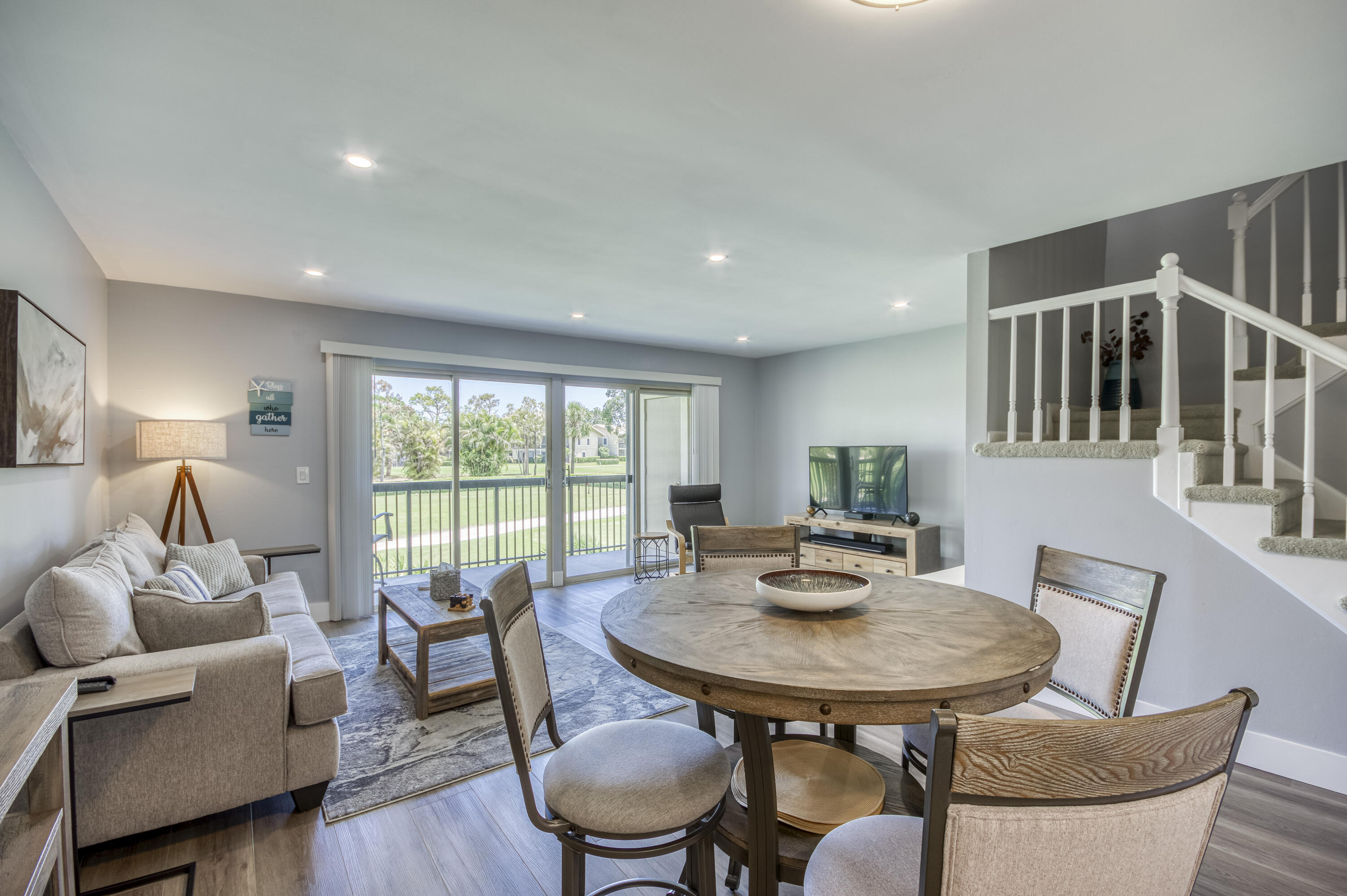 9239 Southeast Riverfront Terrace, Unit D Jupiter, FL 33469 - Photo 6 of 33 IMG-3