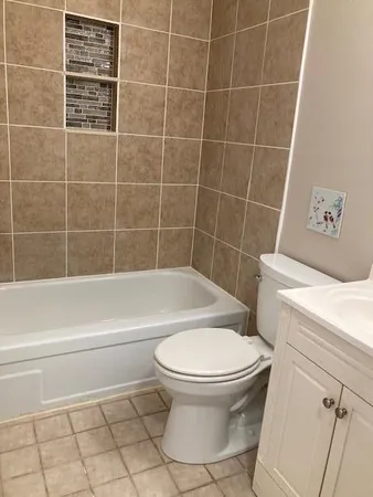 $2,300 | 3300 Fernwood Avenue, Ann Arbor, MI 48108