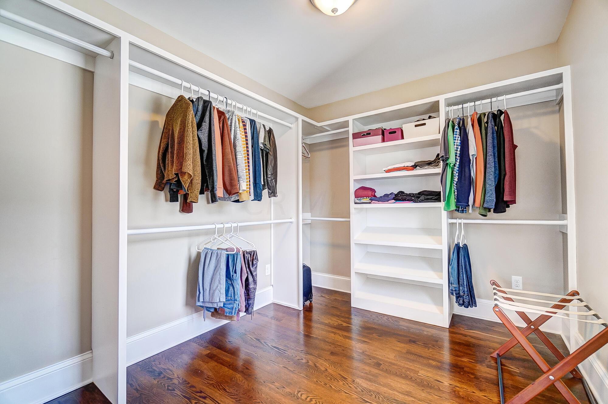 1665 Andover Road Columbus, OH 43212 - Photo 41 of 80 Primary walk in closet