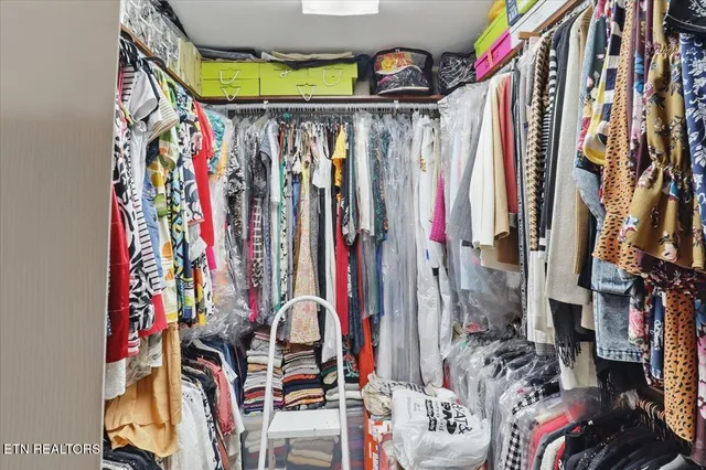 $458,000 | 523 North 30th Street, Middlesboro, KY 40965