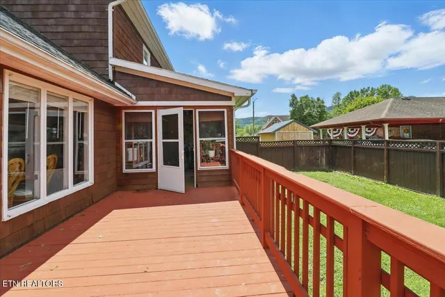 $458,000 | 523 North 30th Street, Middlesboro, KY 40965