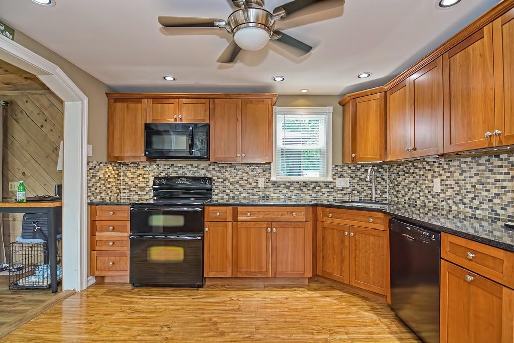 33 Westfield Road Attleboro, MA 02703 - Photo 11 of 42 Gallery Image 11