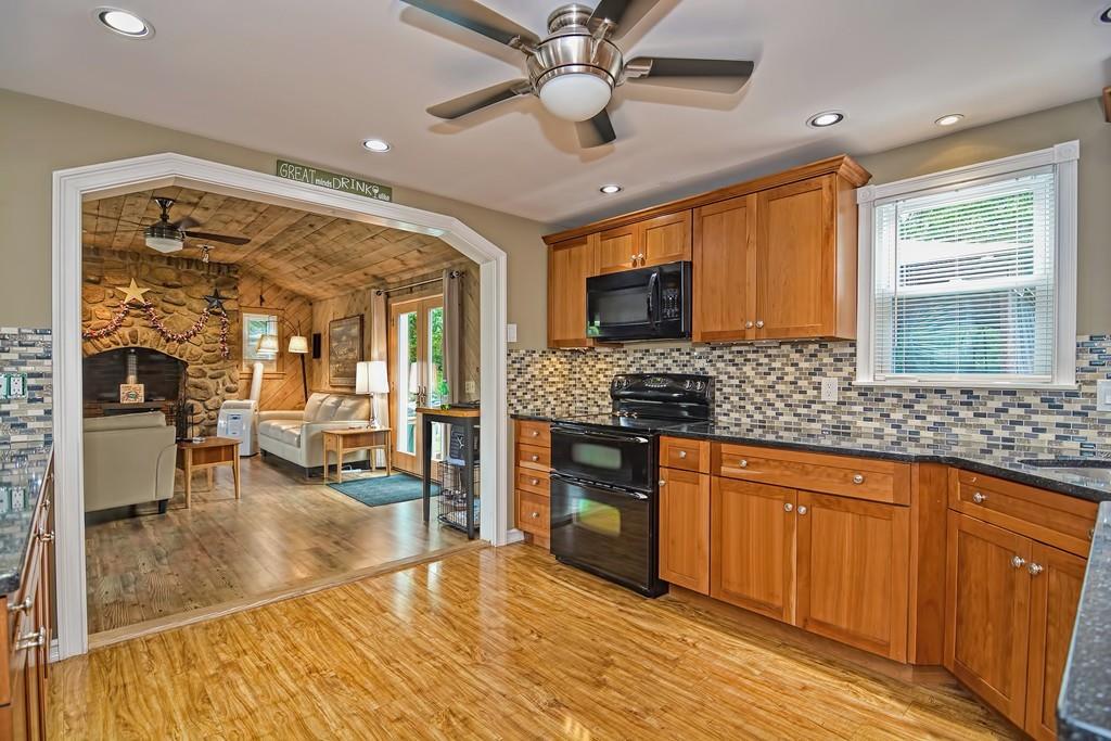 33 Westfield Road Attleboro, MA 02703 - Photo 8 of 42 Gallery Image 8