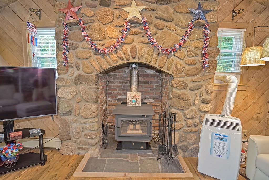 33 Westfield Road Attleboro, MA 02703 - Photo 9 of 42 Gallery Image 9