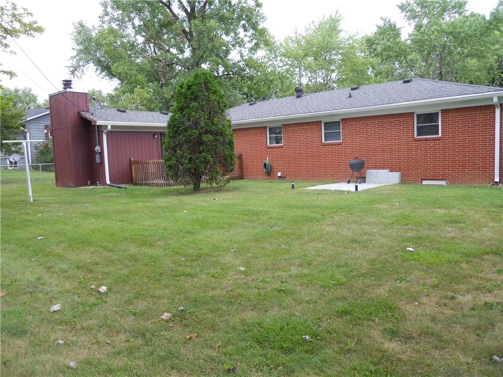 8050 Folkstone Road Indianapolis, IN 46268 - Photo 2 of 24 Gallery Image 2