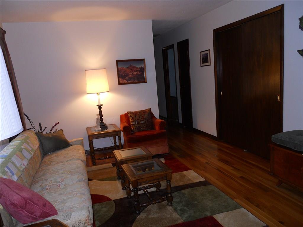 8050 Folkstone Road Indianapolis, IN 46268 - Photo 16 of 24 Gallery Image 16