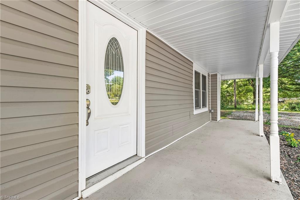 4847 Dippen Road Winston-Salem, NC 27105 - Photo 6 of 43