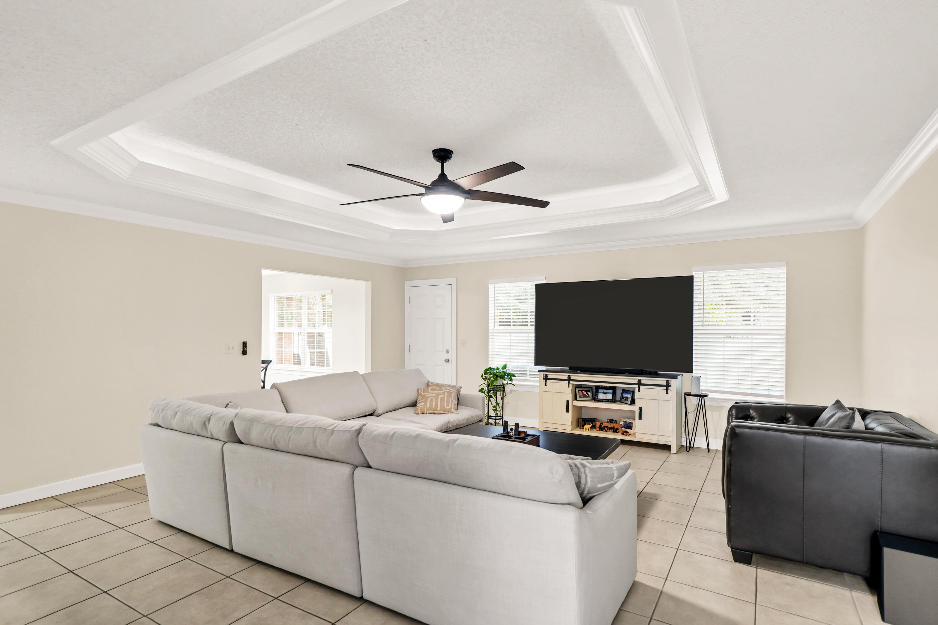 98 Point Comfort Road Mary Esther, FL 32569 - Photo 9 of 46 DSC00441