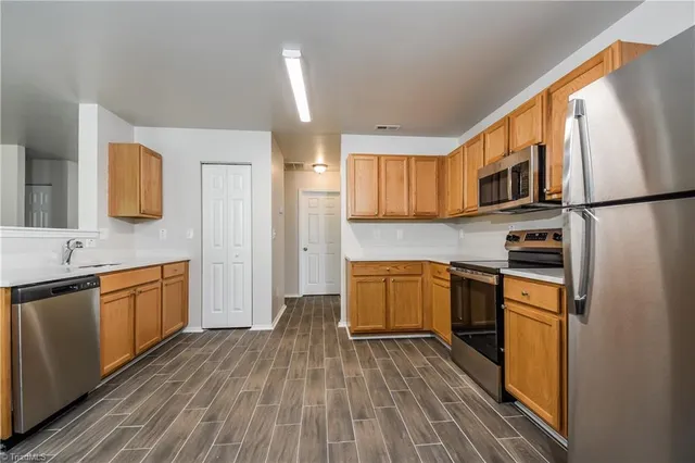 $2,370 | 4533 Vernon Farms Boulevard, Kernersville, NC 27284