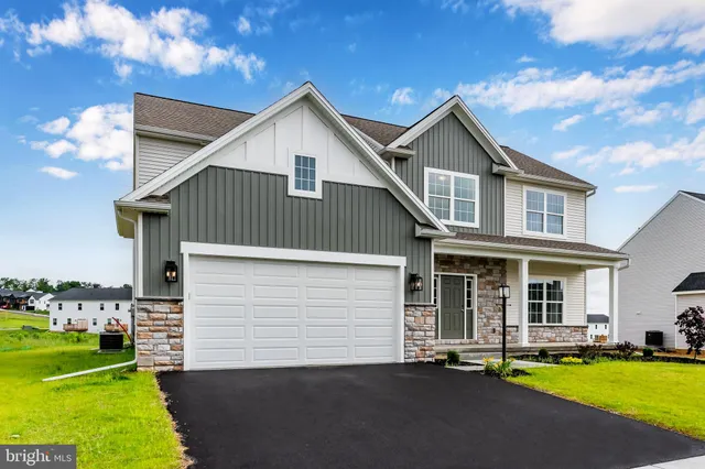 $549,900 | 537 Coral Bells Drive, Mechanicsburg, PA 17055