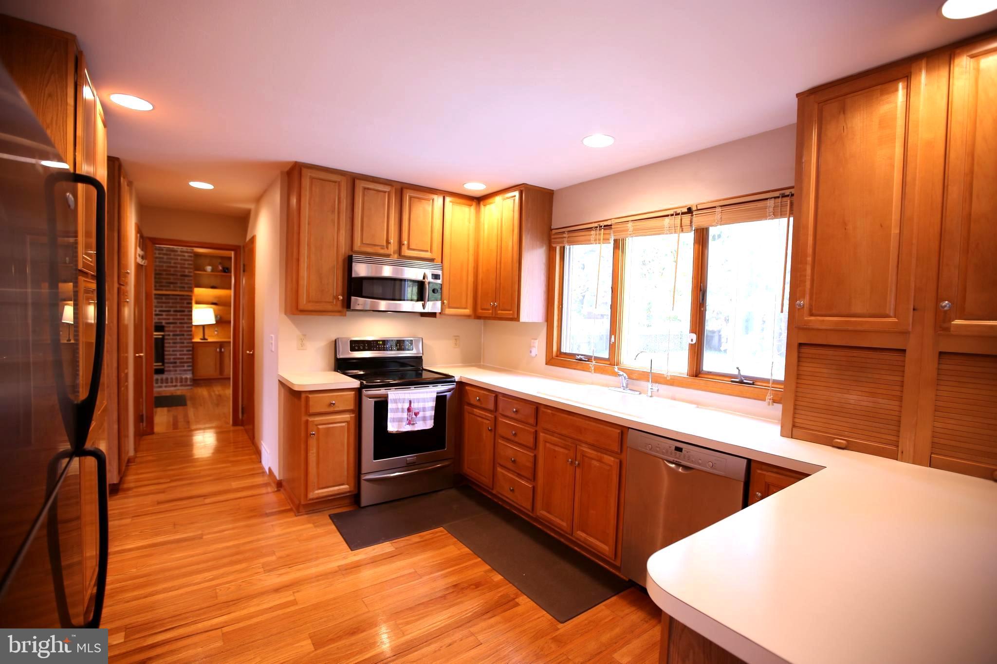 351 Clarksville Road Princeton Junction, NJ 08550 - Photo 18 of 49 Gallery Image 18