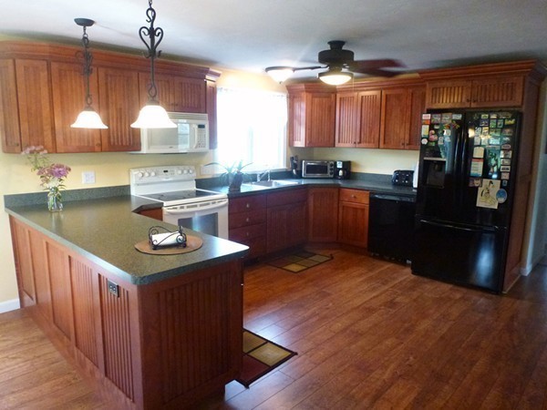 195 Blackmore Pond Road Wareham, MA 02576 - Photo 6 of 30