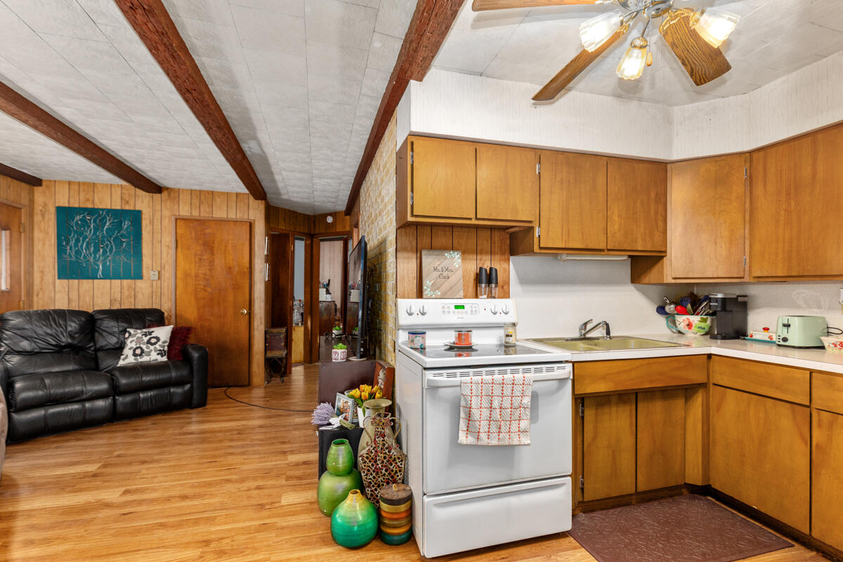 7979 Arthur Road Six Lakes, MI 48886 - Photo 11 of 26 IMG_1009