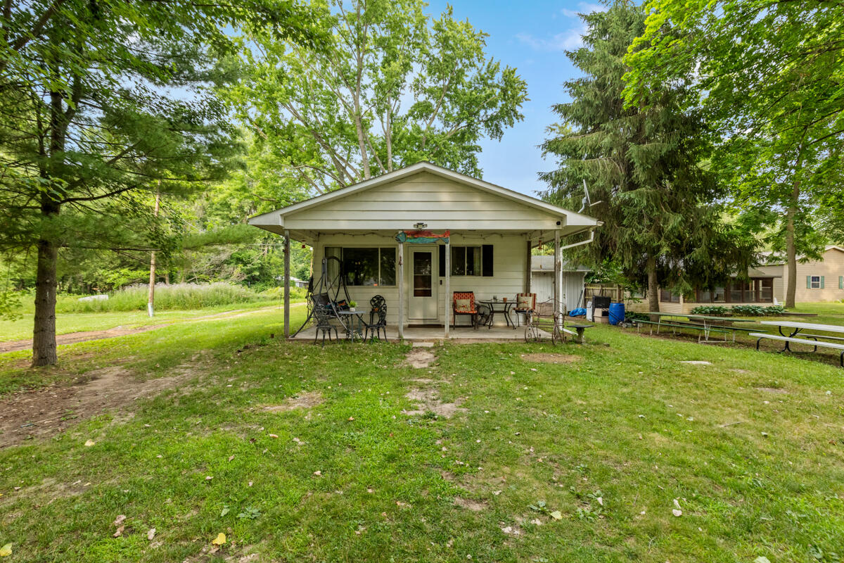 7979 Arthur Road Six Lakes, MI 48886 - Photo 19 of 26 IMG_1017
