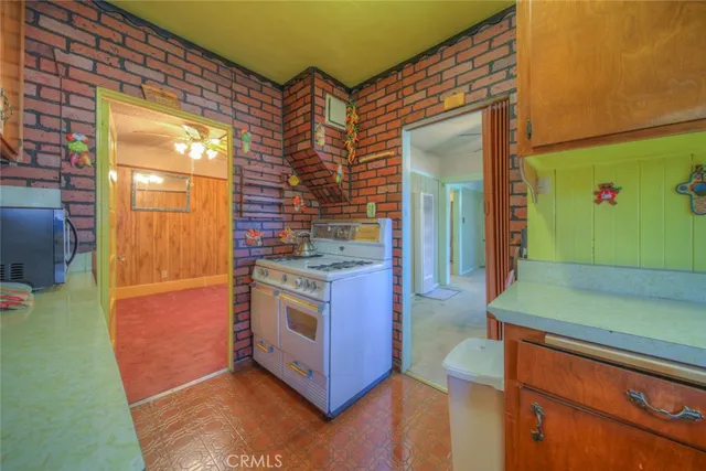 a view of livingroom with furniture and window