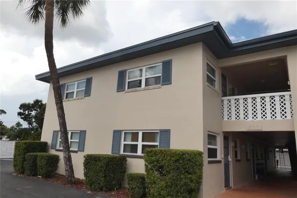 $1,195 | 810 Tyrone Boulevard North, Unit G2, St. Petersburg, FL 33710