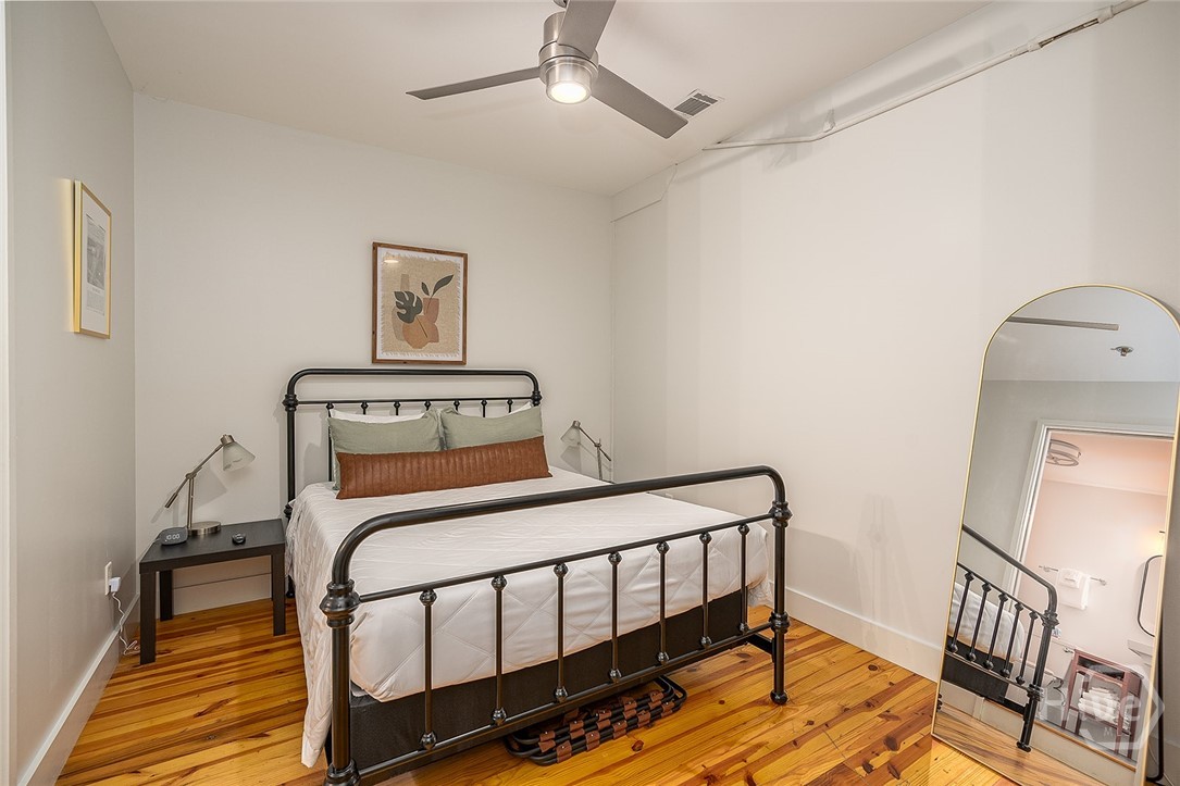 310 West Broughton Street, Unit 2002 Savannah, GA 31401 - Photo 17 of 24