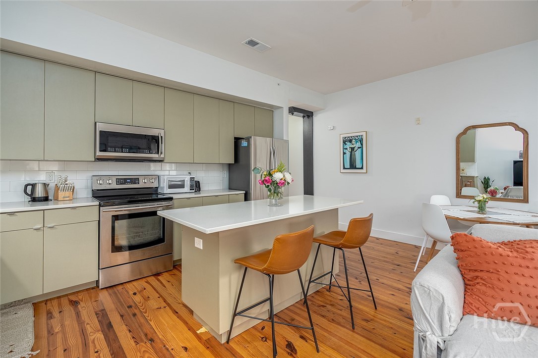 310 West Broughton Street, Unit 2002 Savannah, GA 31401 - Photo 8 of 24