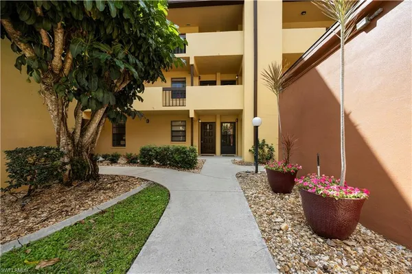 $1,850 | 6142 Whiskey Creek Drive, Unit 603, Fort Myers, FL 33919