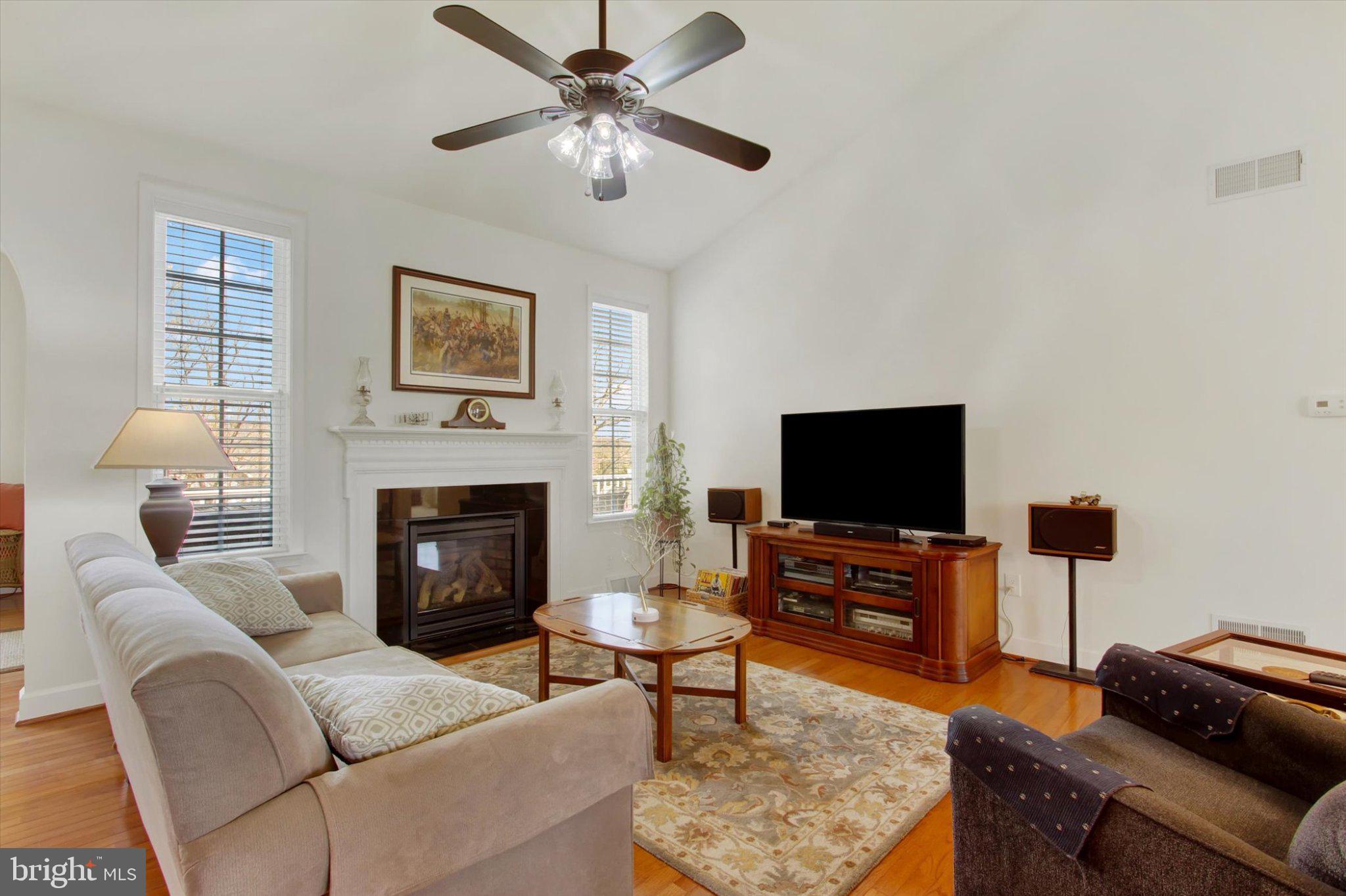 131 Fairplay Road Gettysburg, PA 17325 - Photo 7 of 38 Bright and inviting living space.