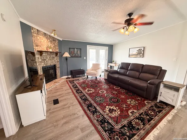 $199,000 | 333 Fairway Circle, Brackettville, TX 78832