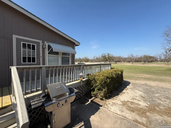 $199,000 | 333 Fairway Circle, Brackettville, TX 78832