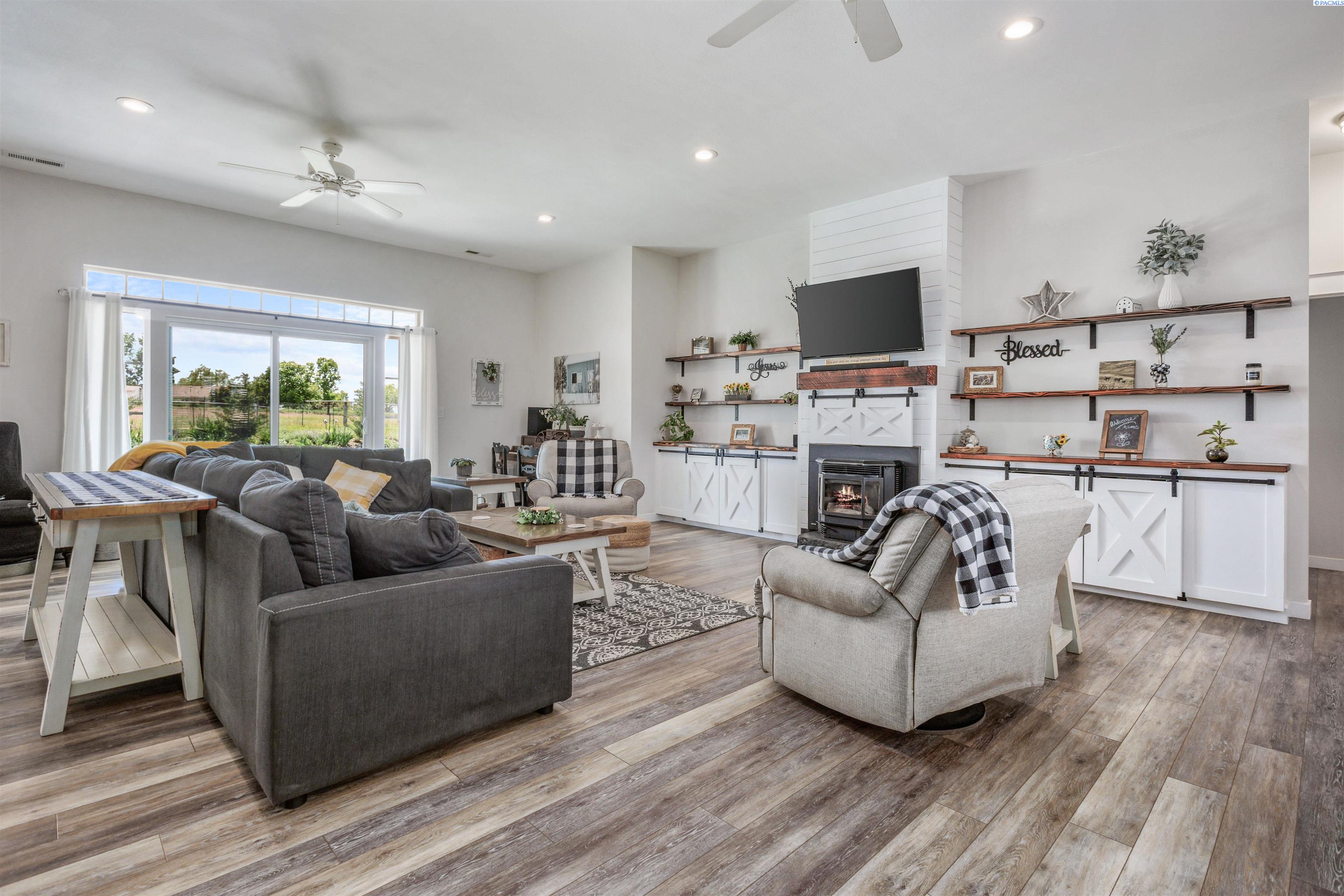 11608 North Griffin Road Grandview, WA 98930 - Photo 4 of 45 Gallery Image 4