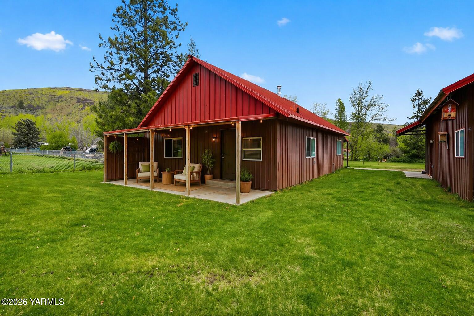 150 Tampico Park Road Yakima, WA 98903 - Photo 23 of 32 patio staged