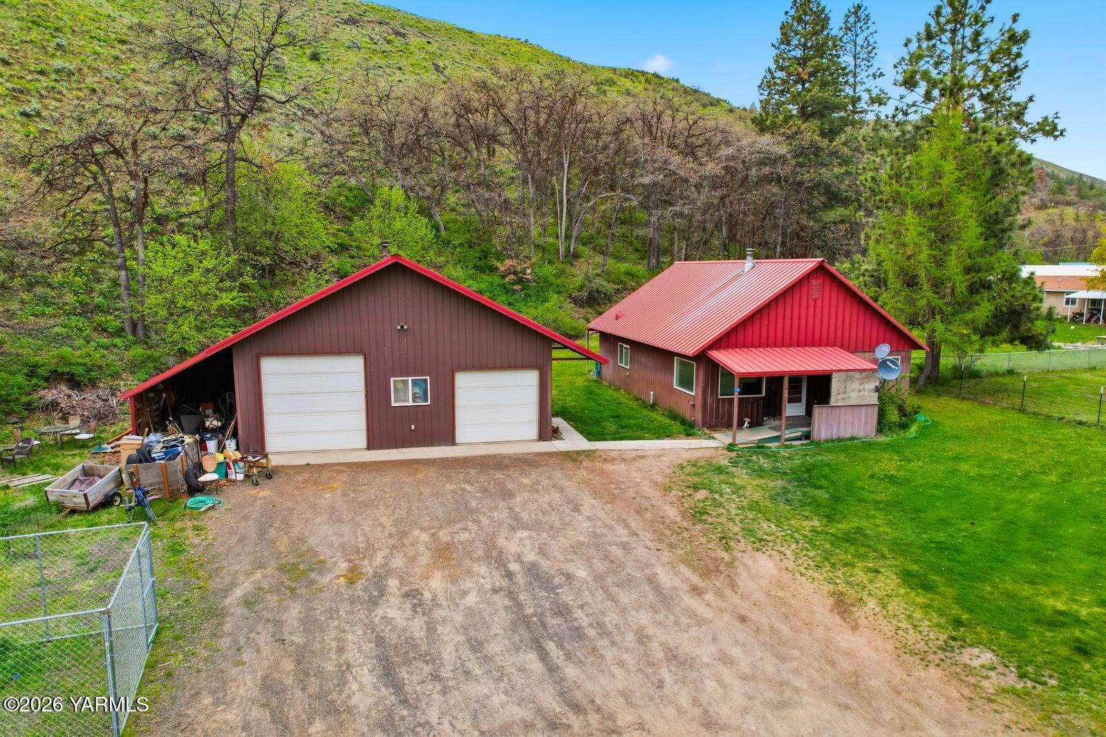150 Tampico Park Road Yakima, WA 98903 - Photo 4 of 32 1.1 Front