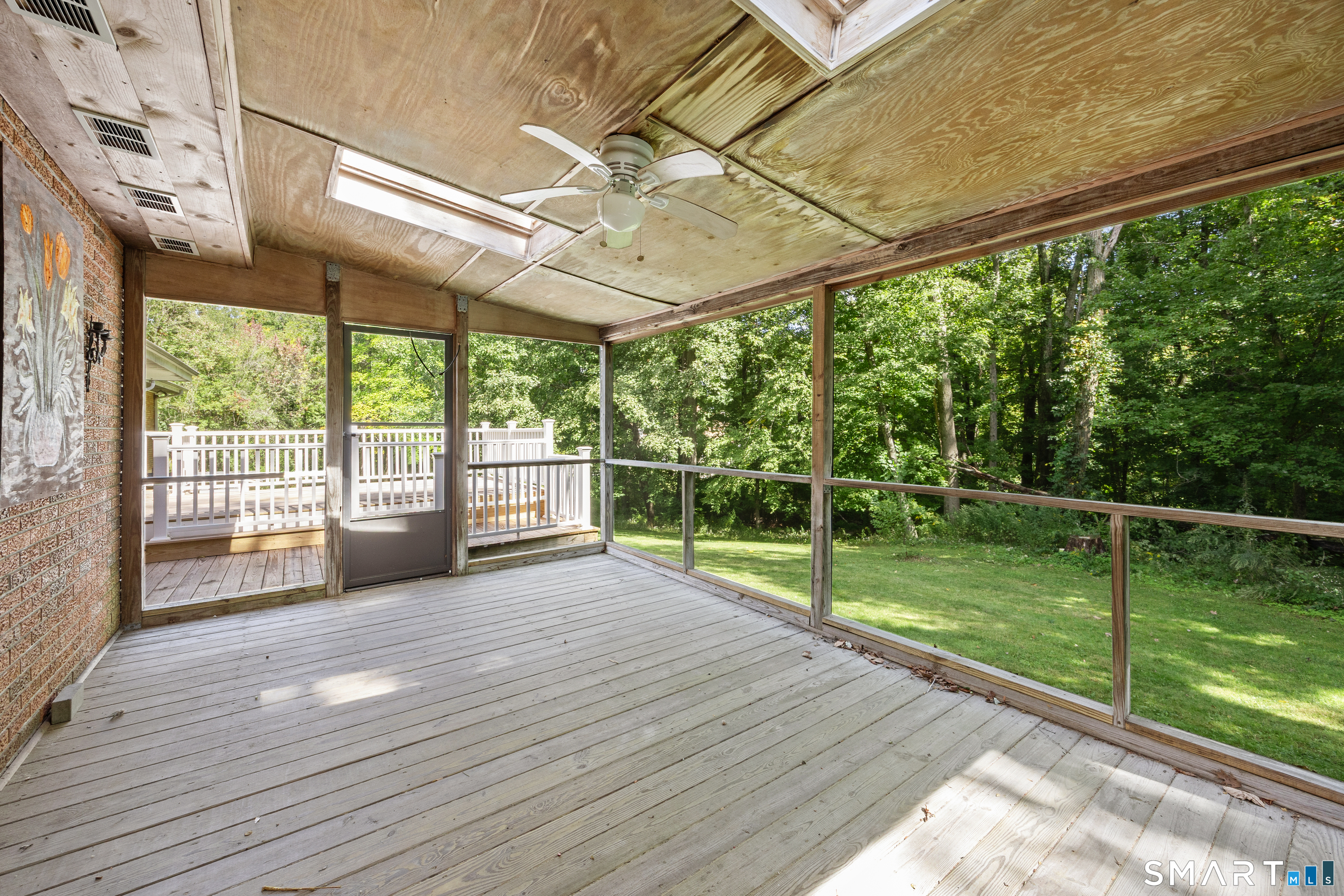 25 Juniper Road Middlebury, CT 06762 - Photo 33 of 40 Gallery Image 33